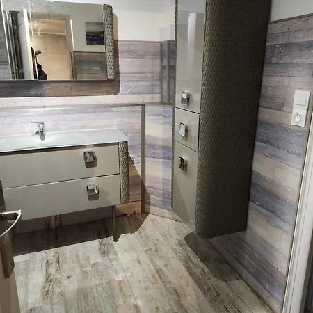 아파트 Rez De Jardin Dans Vue 카발레르쉬르메르